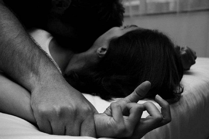 Mulher é estuprada por homem que conheceu no Facebook - News Rondônia