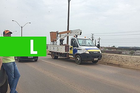 PREFEITO VISTORIA INSTALAÇÃO DE ILUMINAÇÃO PÚBLICA EM TRECHO NA BR-364 - News Rondônia
