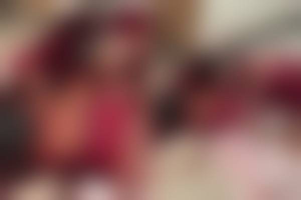 VÍDEO: Psicopata mata esposa com mais de 30 facadas, se arrepende e fica abraçado com ela morta; cenas fortíssimas - News Rondônia