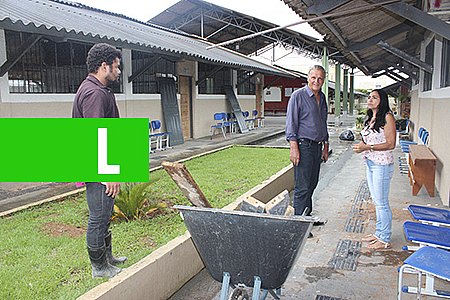 ADELINO FOLLADOR ACOMPANHA REFORMA DE ESCOLA EM ARIQUEMES - News Rondônia