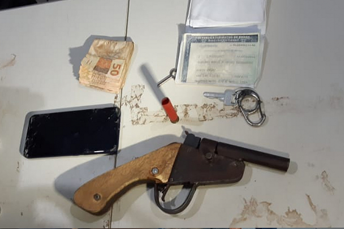 CORONHADAS: Adolescente e irmão agridem idoso durante roubo na zona leste - News Rondônia