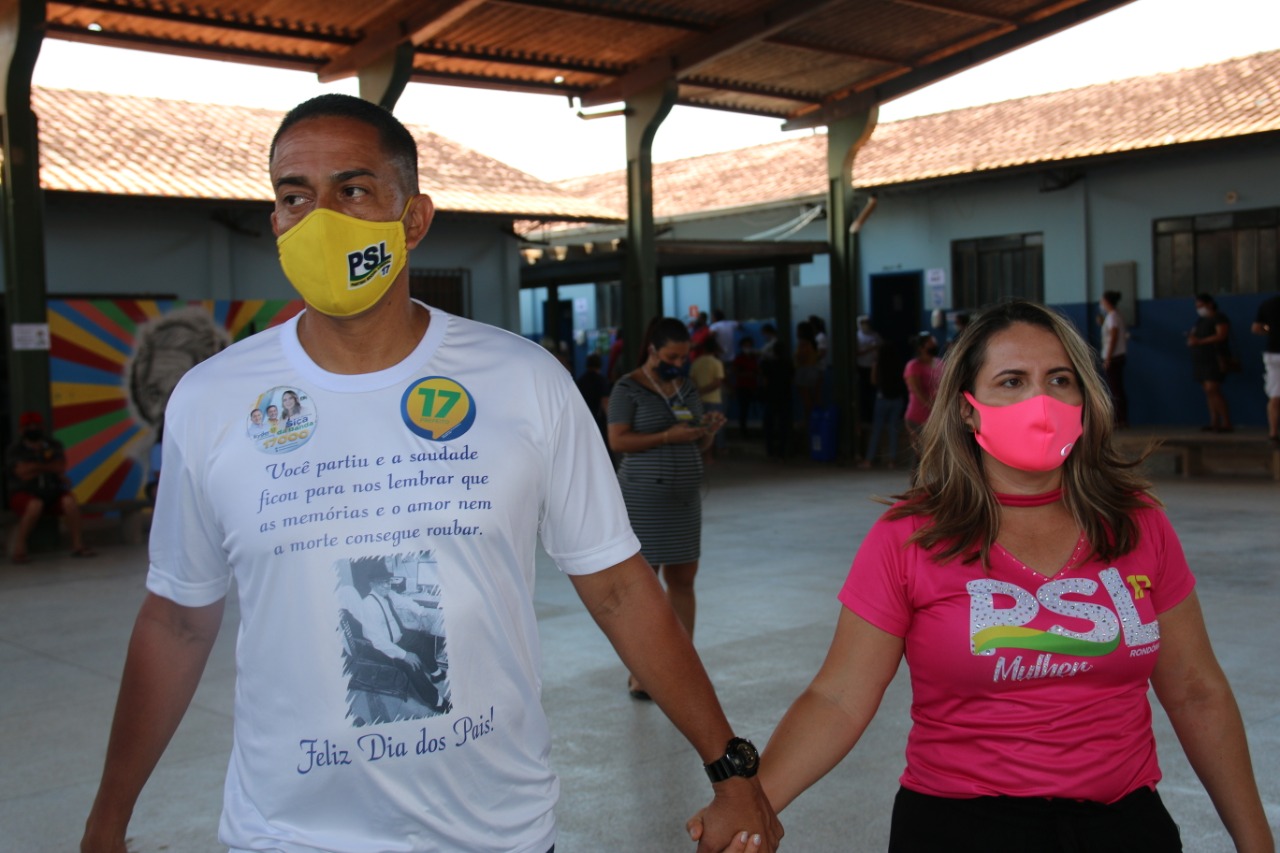 Sargento Eyder Brasil vota pela manhã e confirma confiança de estar no segundo turno das eleições - News Rondônia