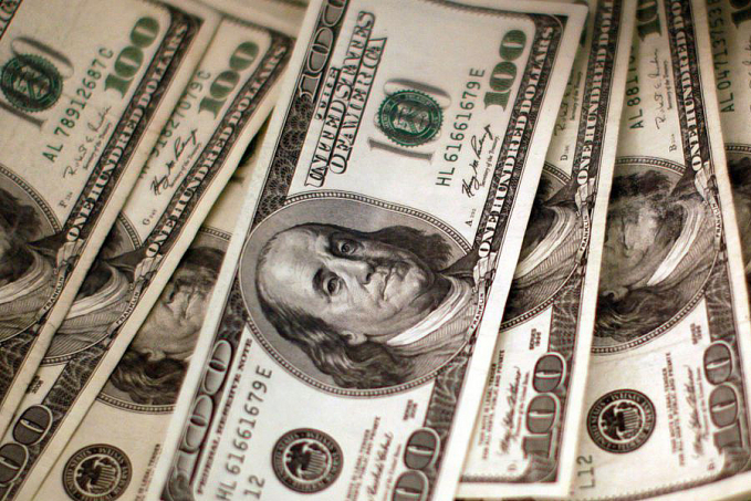 Dólar fecha a R$ 4,97, mas tem maior queda trimestral em 12 anos - News Rondônia