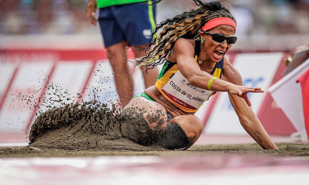 Silvânia Costa é ouro no salto em distância em Tóquio - News Rondônia