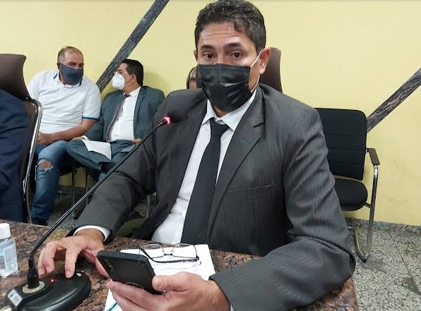 SEMTRAN atende pedido de providência do vereador Márcio Pacele e reativa linha de ônibus que atende aos universitários da São Lucas - News Rondônia