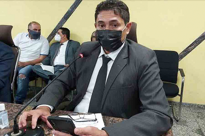 SEMTRAN atende pedido de providência do vereador Márcio Pacele e reativa linha de ônibus que atende aos universitários da São Lucas - News Rondônia