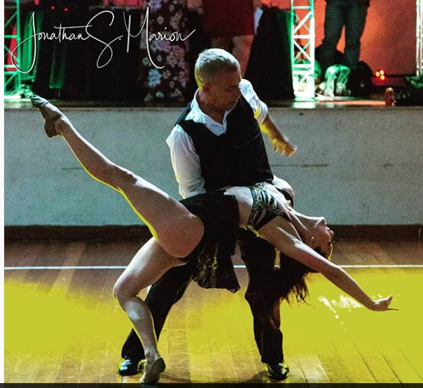 JAIME ARÔXA E A PARCEIRA KIRI CHAPMAN MINISTRAM CURSO DE DANÇA DE SALÃO NA CAPITAL - News Rondônia