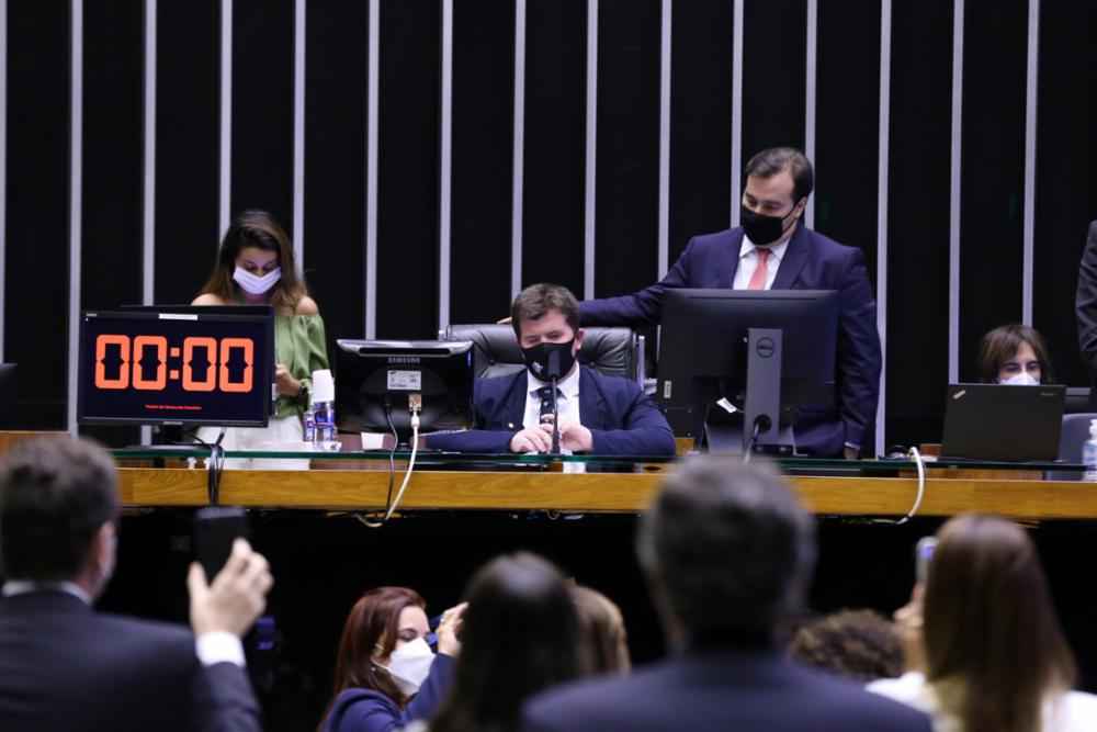 Saiba quem são os seis deputados que votaram contra a PEC do Fundeb - News Rondônia