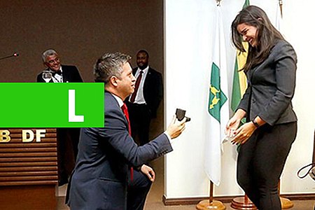 ADVOGADO AJOELHA-SE E PEDE NAMORADA EM CASAMENTO EM EVENTO DA OAB - News Rondônia