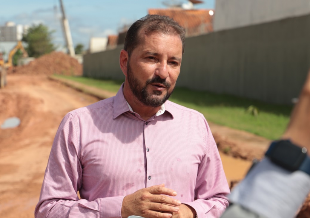 Prefeito vistoria obras de drenagem no bairro Lagoa, em Porto Velho - News Rondônia
