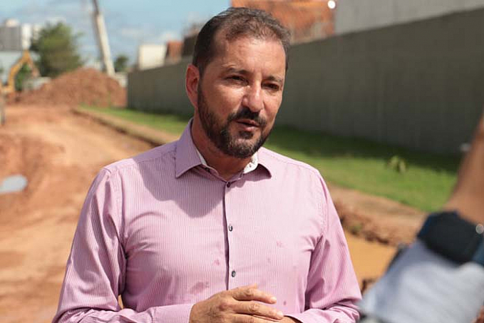Prefeito vistoria obras de drenagem no bairro Lagoa, em Porto Velho - News Rondônia