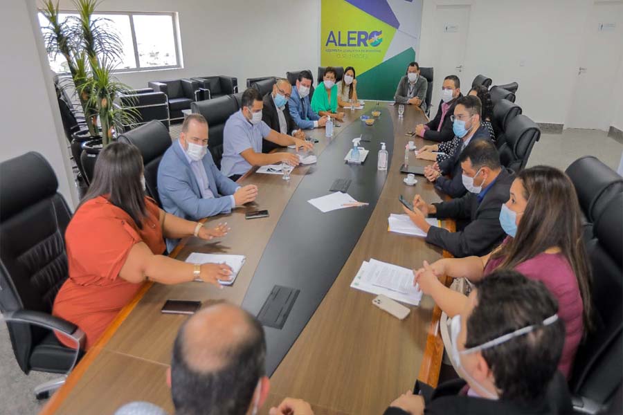Membros de conselhos de classe pedem acesso ao PCCS da saúde, para tratar de questões normativas - News Rondônia