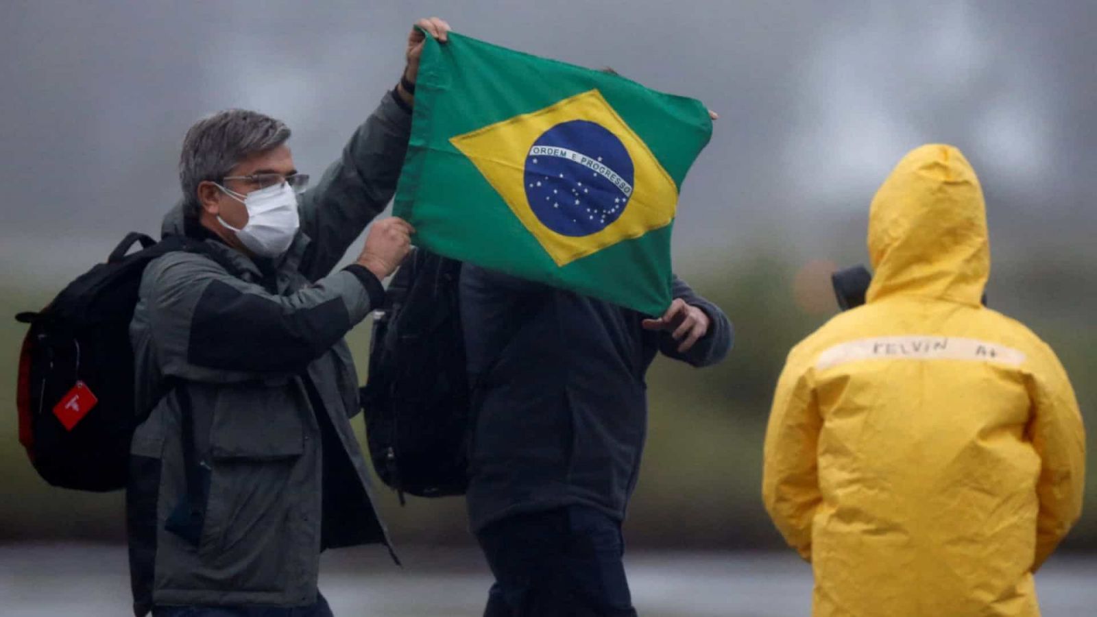 FAB RESGATA 66 BRASILEIROS QUE ESTAVAM RETIDOS NO PERU - News Rondônia