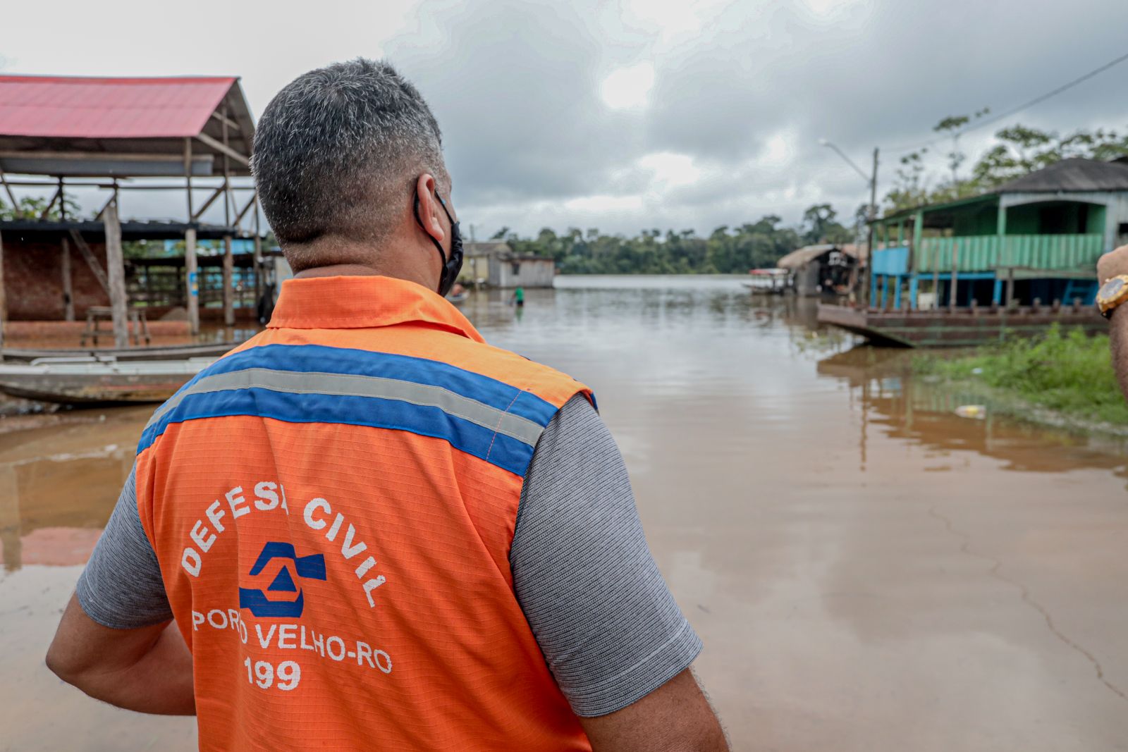 Rio Madeira chega aos 15,86; alerta é mantido - News Rondônia
