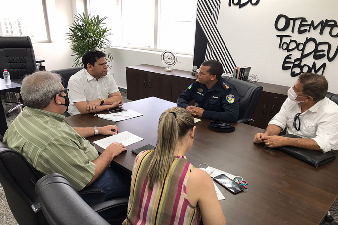 Comandante do 5ºBPM agradece deputado Jair Montes por voto de louvor a tropa - News Rondônia