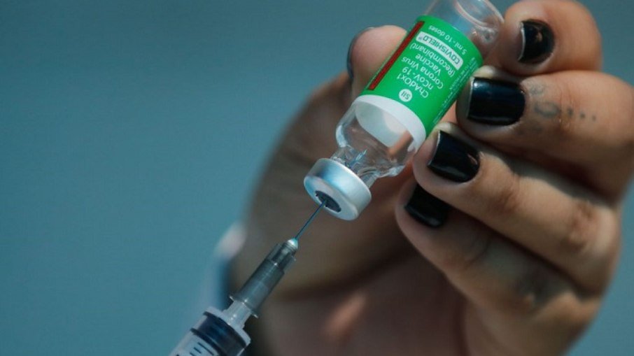Fiocruz promete entregar a partir de quarta 1 milhão de doses da vacina produzida na fundação - News Rondônia