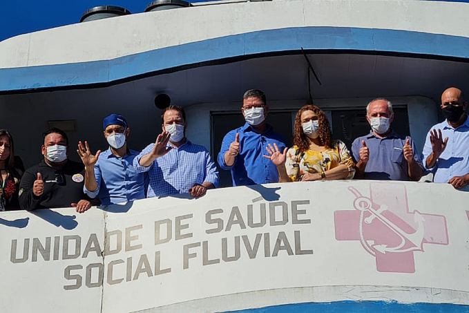 Presidente Alex Redano acompanha serviços do barco Hospital Walter Bártolo, em Costa Marques - News Rondônia