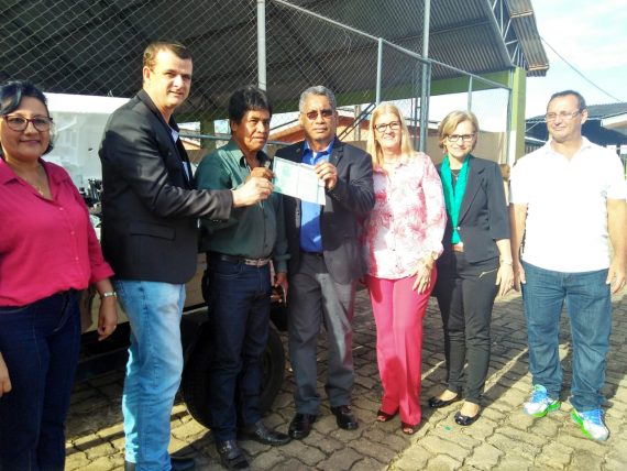 GOVERNO DO ESTADO ENTREGA BARCO PARA ATENDER ESCOLA INDÍGENA MAMAINDÊ CABIXI - News Rondônia