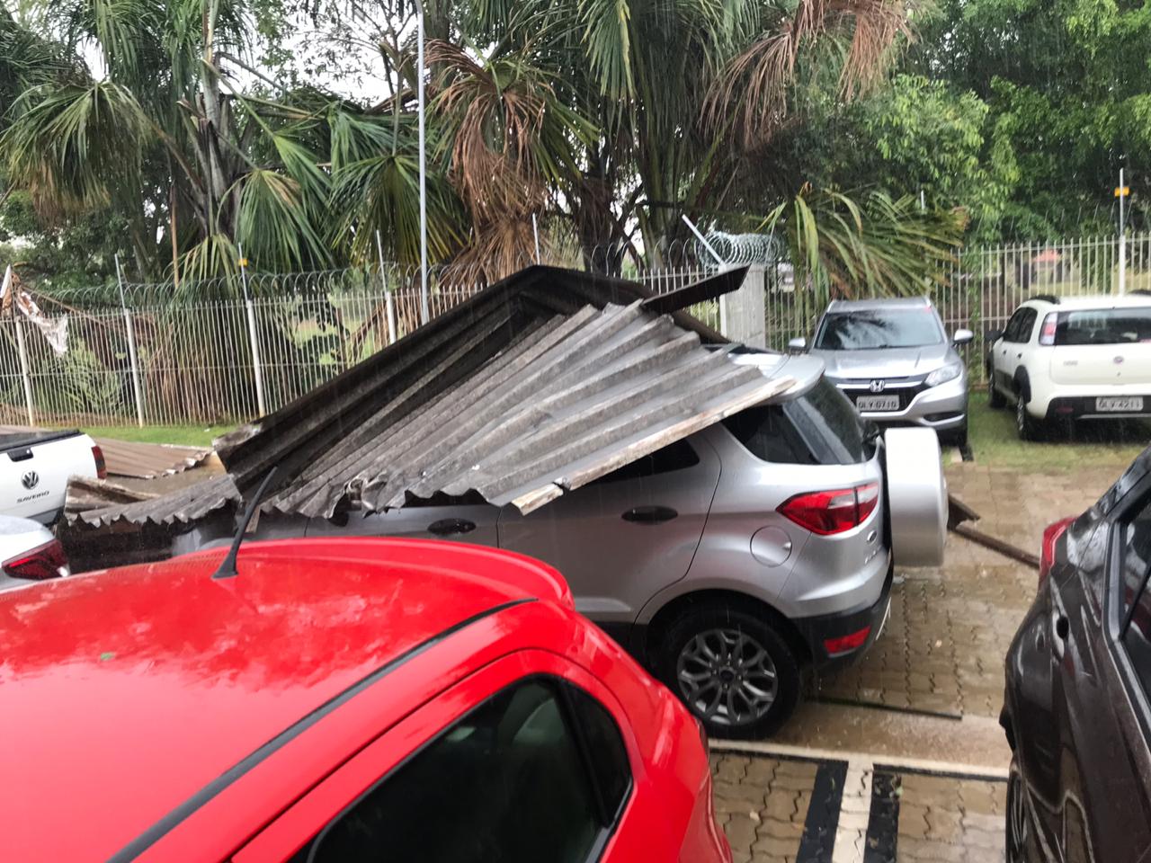 TEMPESTADE ATINGE A CAPITAL DO ACRE PROVOCANDO CENÁRIO PAVOROSO - News Rondônia