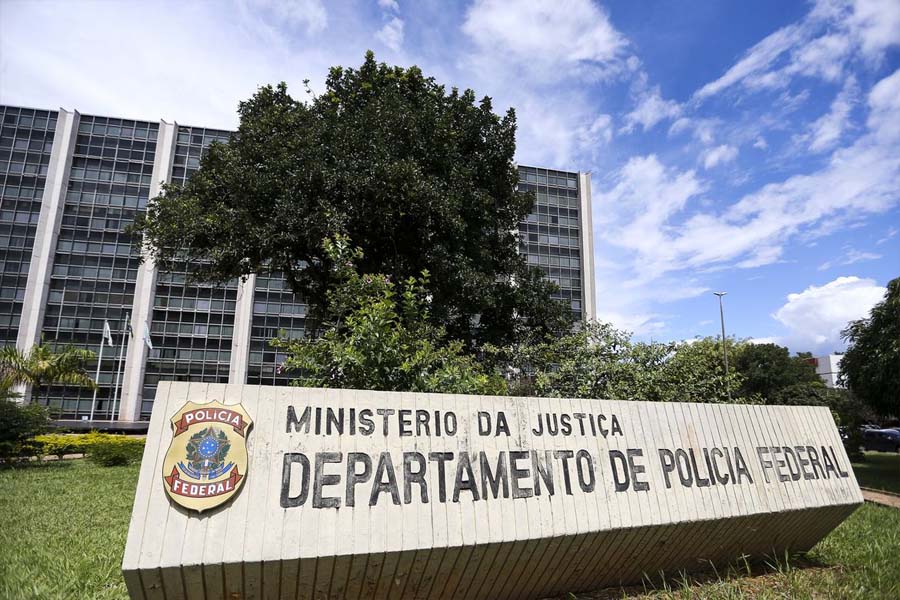 PF prende jovem que usava internet para defender ideais nazistas - News Rondônia