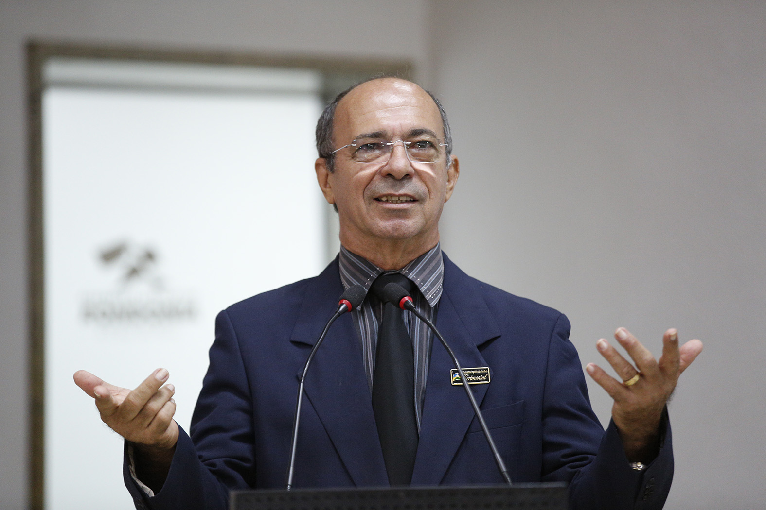 DEPUTADO JESUÍNO BOABAID PROPÕE HOMENAGEM AO SERVIDOR LENILSON DE SOUSA GUEDES - News Rondônia