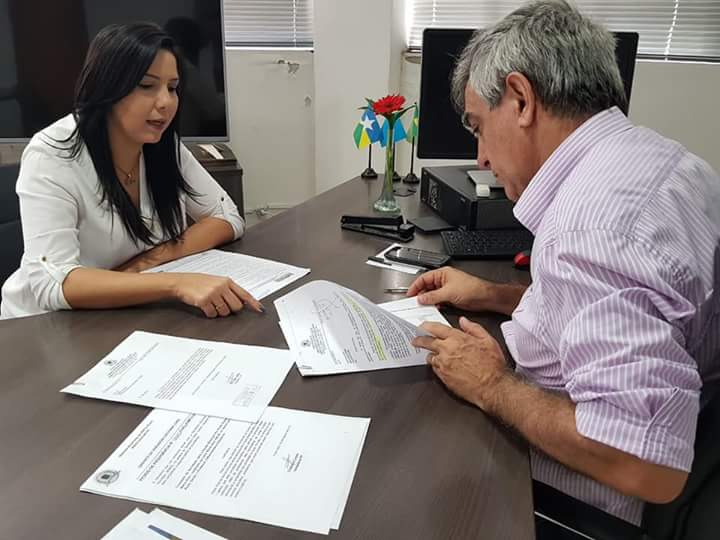 CRISTIANE LOPES COBRA SEMED SOBRE RETORNO DAS AULAS EM MARCO AZUL - News Rondônia