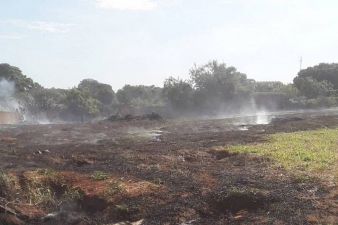 Homem de 54 anos em situação de rua provoca incêndio em Vilhena e acaba detido - News Rondônia