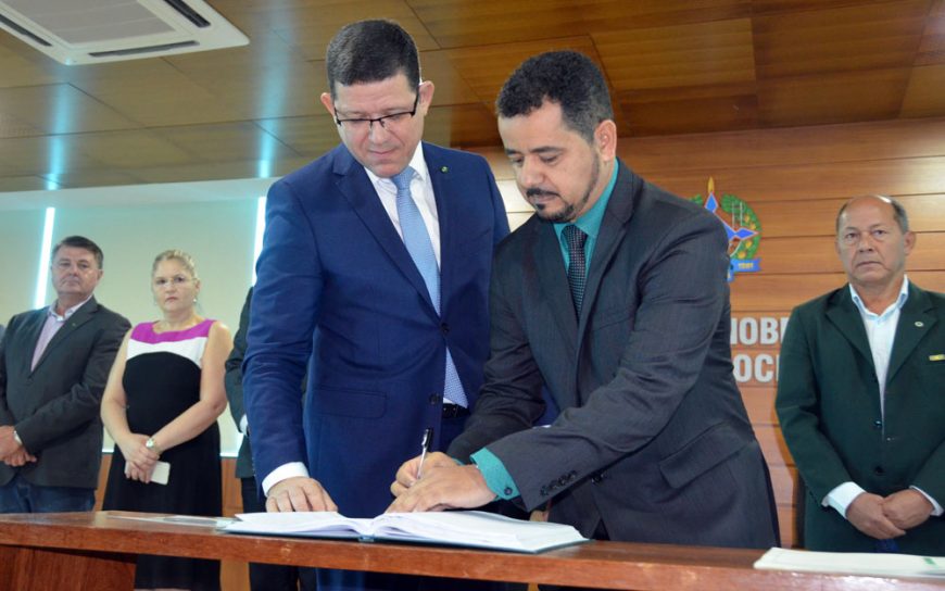 CORONEL MARCOS ROCHA OFICIALIZA LUCIANO BRANDÃO NA PRESIDÊNCIA DA EMATER-RO - News Rondônia
