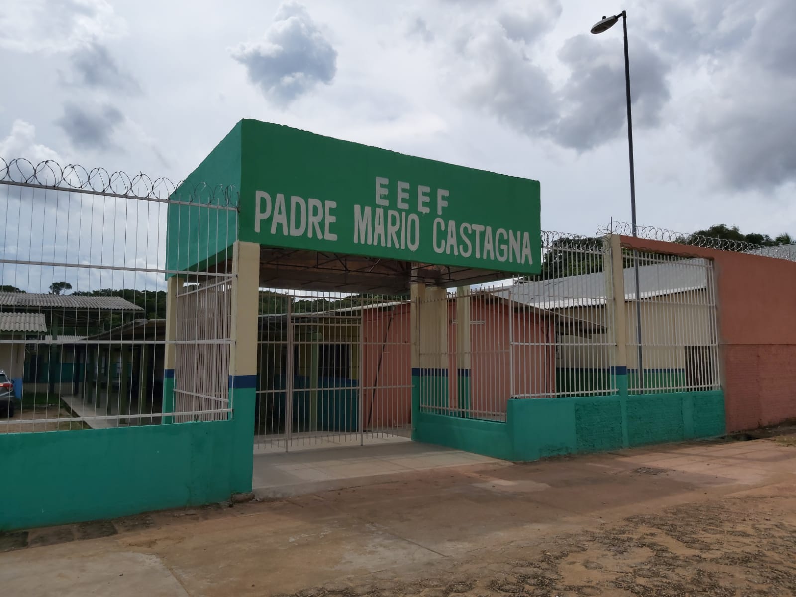 Deputado Anderson realiza entrega oficial de refeitório na Escola Estadual Padre Mário Castagna - News Rondônia