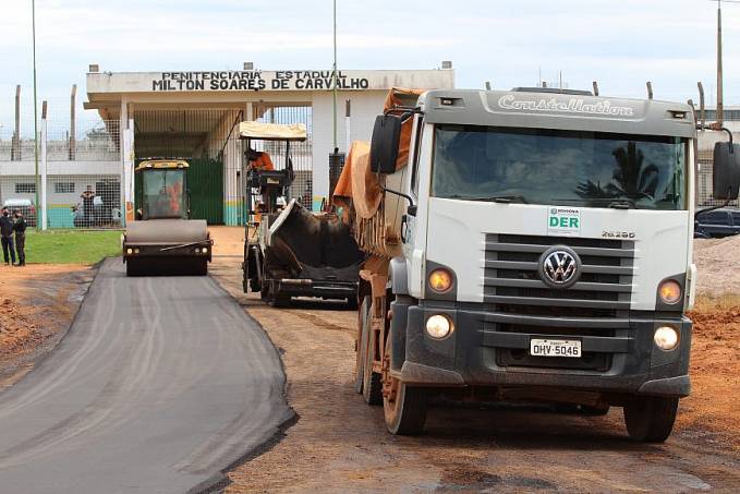 ASFALTO - Serviços de pavimentação asfáltica na Estrada da Penal atendem três presídios em Porto Velho - News Rondônia