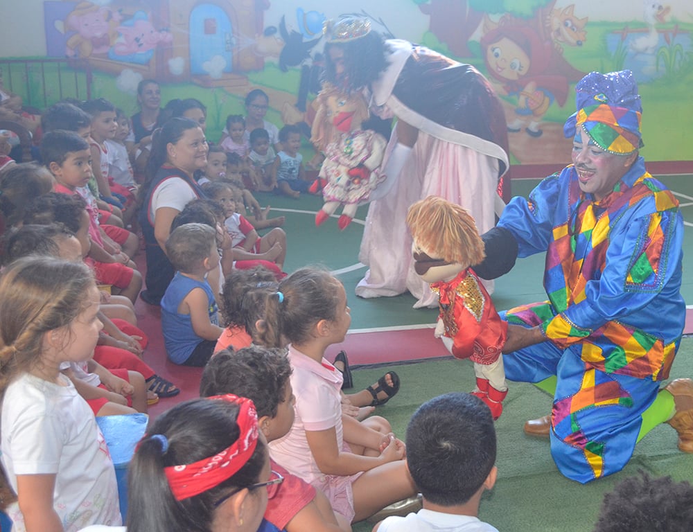MAIS QUATRO ESCOLAS RECEBEM PROJETO DE TEATRO - News Rondônia