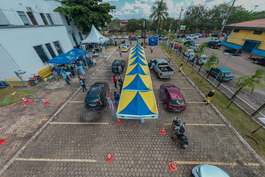COVID-19 - Drive-thru vai atender população com 1ª e 2ª dose da vacina nesta sexta-feira, no Prédio do Relógio - News Rondônia