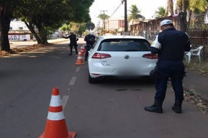 NA BLITZ - Motociclista é preso após apresentar CNH falsa em abordagem na zona sul - News Rondônia
