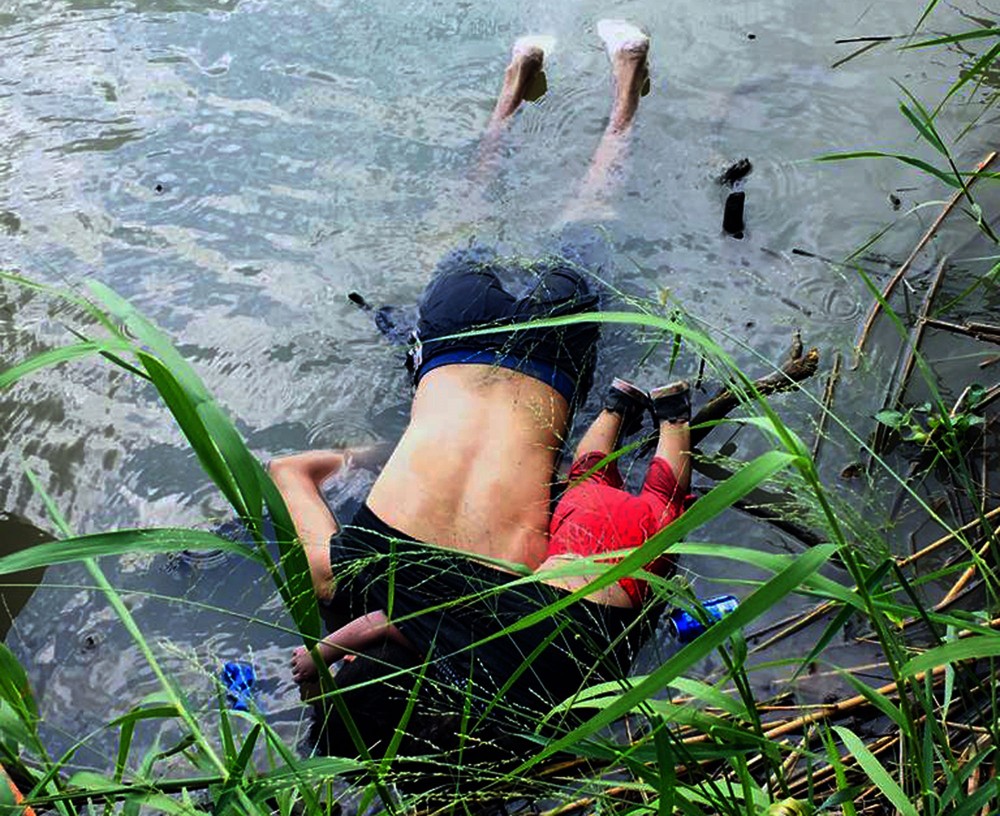 PAI E FILHA SALVADORENHOS MORREM AO ATRAVESSAR RIO NA TENTATIVA DE CHEGAR AOS EUA - News Rondônia