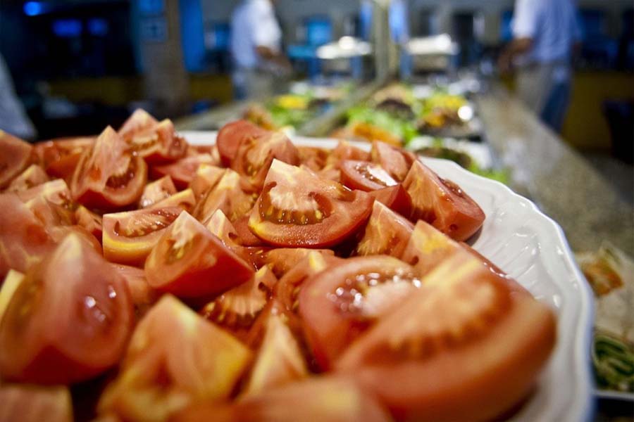 Despesa por pessoa com alimentação no Brasil era R$ 209 em 2017-2018 - News Rondônia