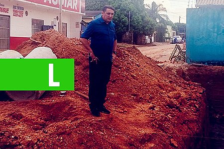 JÚNIOR CAVALCANTE ACOMPANHA A REALIZAÇÃO DO SERVIÇO DE DRENAGEM NO BAIRRO CONCEIÇÃO - News Rondônia