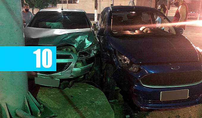 Motorista avança sinal vermelho e causa grave acidente em cruzamento - News Rondônia