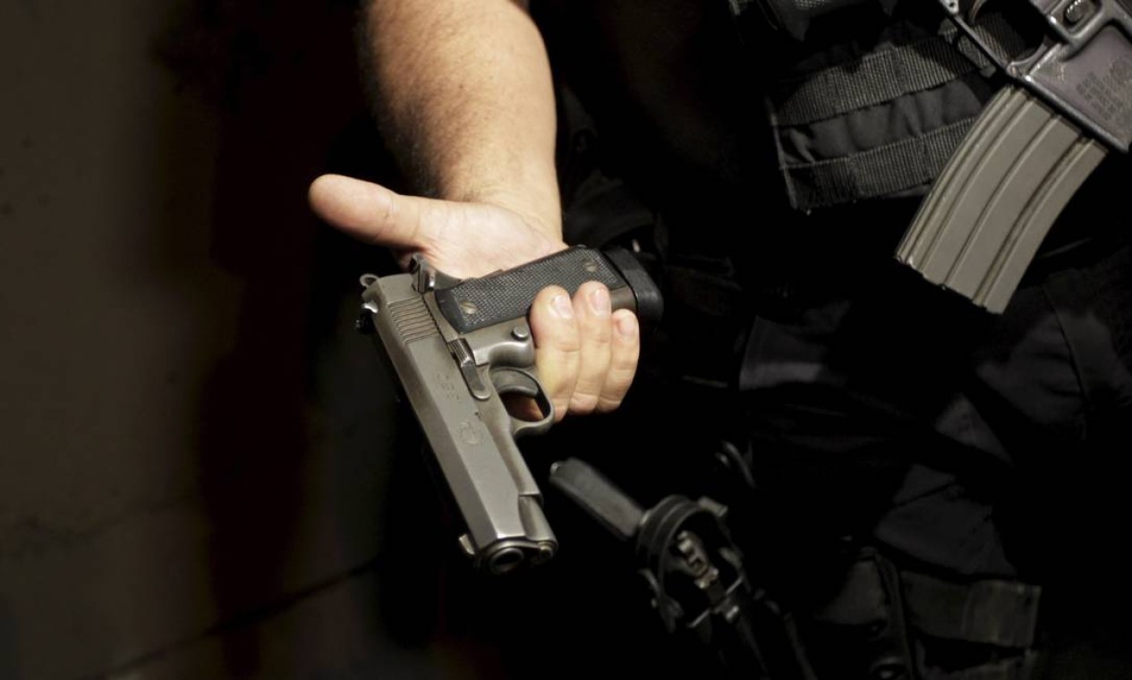 URGENTE - Bandido rende Sargento da PM e rouba arma da vítima na capital - News Rondônia