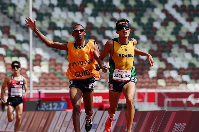Paralimpíada: Yeltsin Jacques é ouro nos 5000 m da classe T11 - News Rondônia