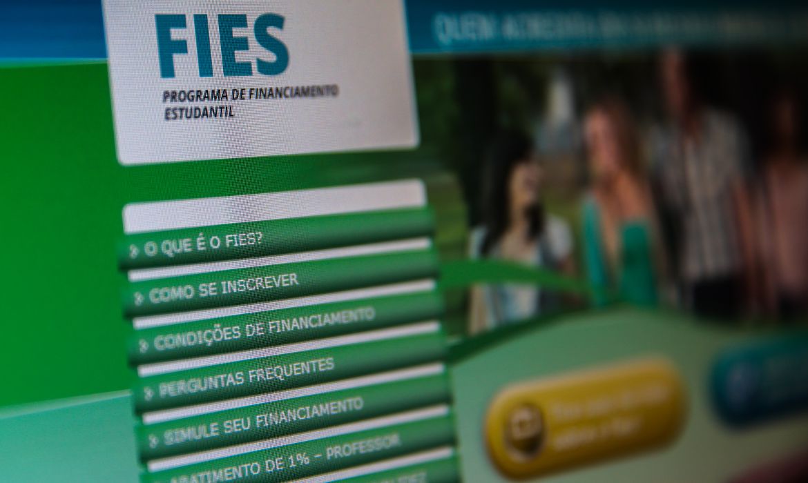 Fies: pré-selecionados têm até sexta-feira para complementar inscrição - News Rondônia