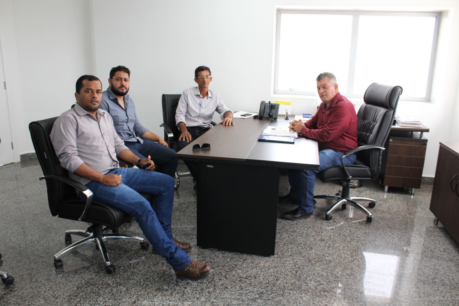 Deputado Edson Martins recebe lideranças de Presidente Médici - News Rondônia
