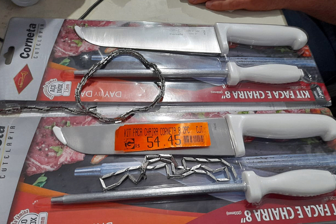 PRO CHURRAS: Suspeito é flagrado furtando facas de churrasco em supermercado na capital - News Rondônia
