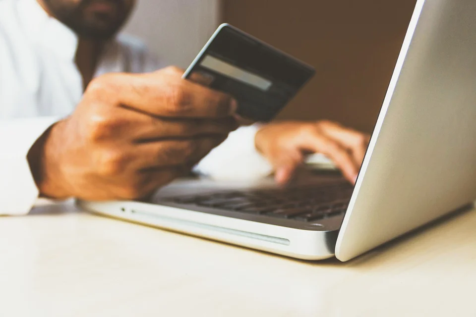 Vale a pena investir em um e-commerce? - News Rondônia
