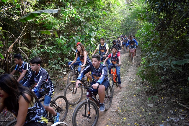 PASSEIO CICLÍSTICO COM BRASILEIROS E BOLIVIANOS VALORIZA MEIO AMBIENTE NOS 30 QUILÔMETROS DA 17ª BIKE TRILHA ECOTUR - News Rondônia