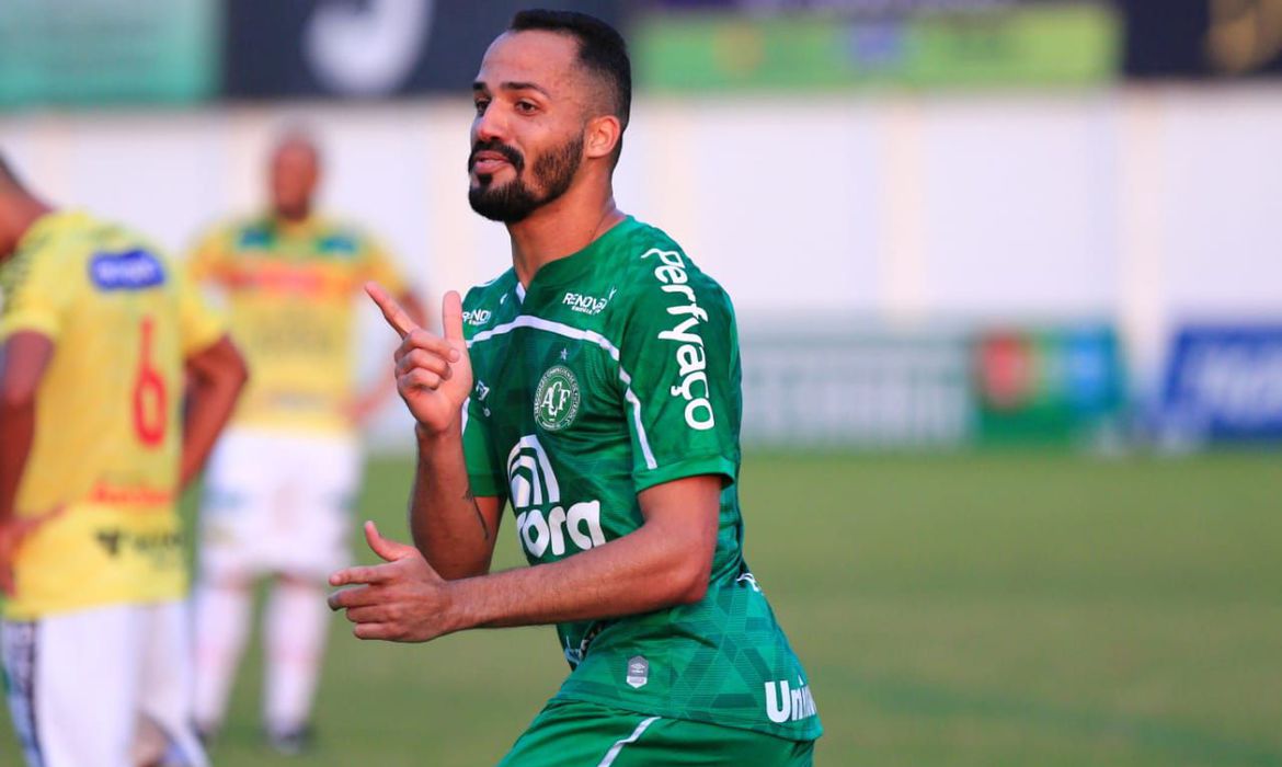Chapecoense vence Brusque e conquista Catarinense - News Rondônia