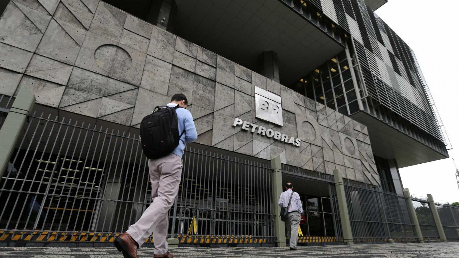 APÓS AUMENTOS, PETROBRAS ALTERA POLÍTICA DE PREÇOS DA GASOLINA - News Rondônia