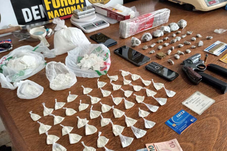 BOCA DO PITBULL: Denarc prende traficantes com drogas em boca de fumo monitorada e vigiada por cães na capital - News Rondônia