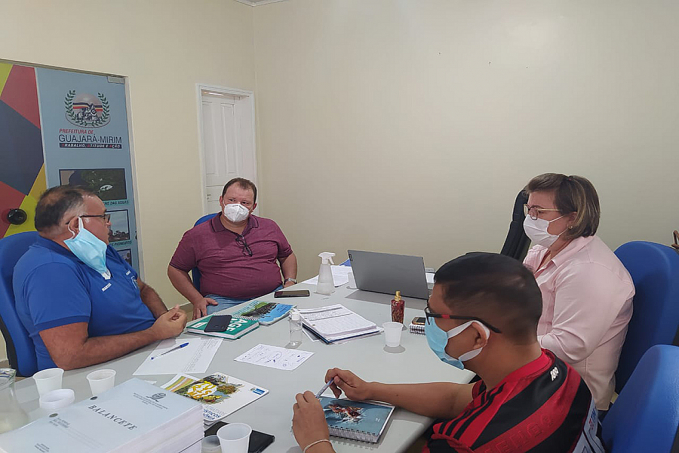 Dr. Neidson se reúne com lideranças de Guajará-Mirim e discute sobre recurso de R$1 milhão para prefeitura comprar vacinas - News Rondônia
