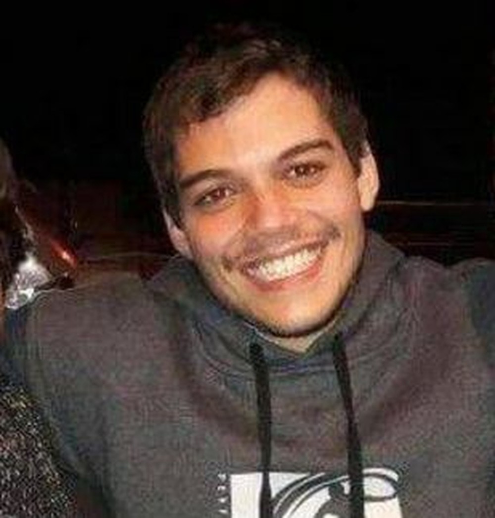 CORPO ACHADO COM PÉS ACORRENTADOS EM PRAIA É DE ESTUDANTE QUE SUMIU EM SP - News Rondônia