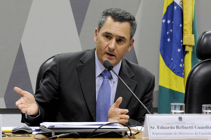 GOVERNO ADMITE QUE VAI AUMENTAR IMPOSTO PARA COMPENSAR QUEDA NO DIESEL - News Rondônia